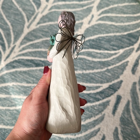 Willow Tree Welcomjng Angel 8 inches - Picture 3 of 7